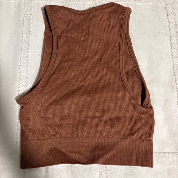 Aritzia Babaton Sculpt Knit Tank — XS - Picture 3 of 3